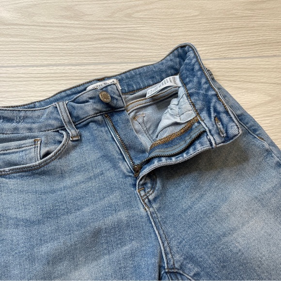 Judy Blue JB8843 Shark-bite Frayed Hem High Rise Medium Wash Jeans Size 3/26 - Picture 8 of 13